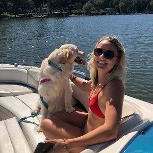 Meet your Posher, Casey